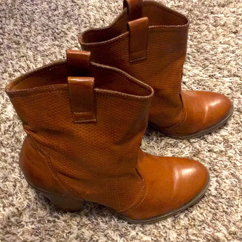 Women’s ankle boots